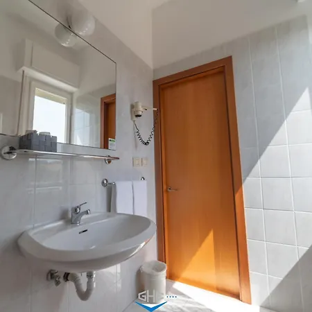 酒店 怡东大酒店 4*