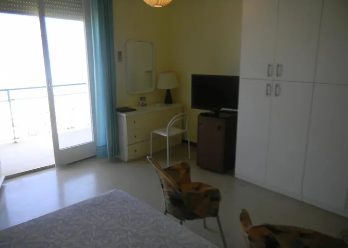 Grand Excelsior Hotel 4*