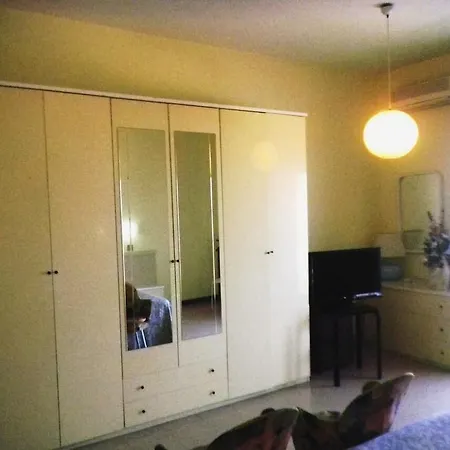 Grand Excelsior Hotel