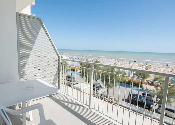 Grand Excelsior Hotell 4*